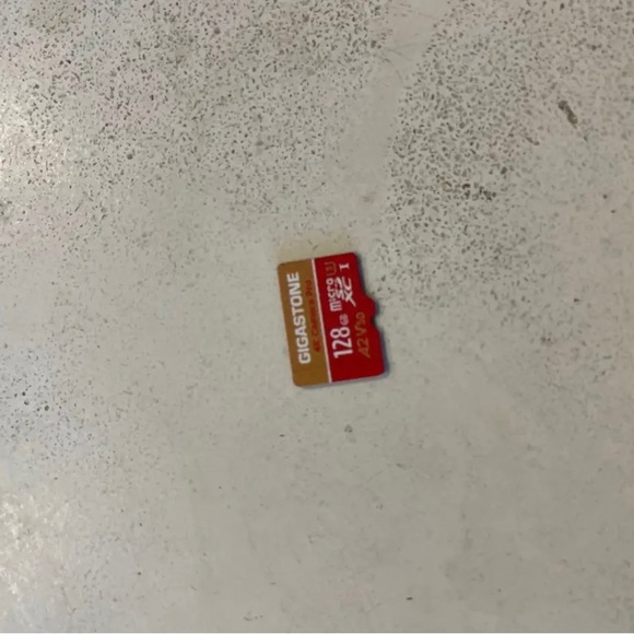 GoPro Hero 4 - Picture 4 of 5